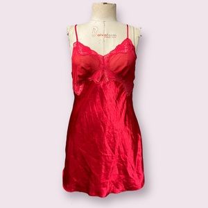 Vintage Victoria’s Secret Gold Tag Nightie 80s/90s Red Mini Chemise Slip
